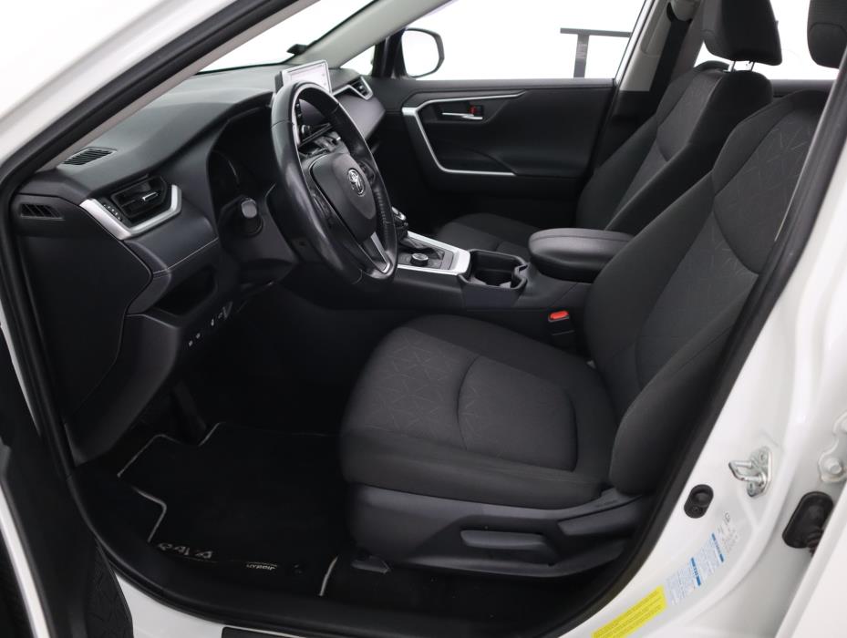 TOYOTA RAV4 2021