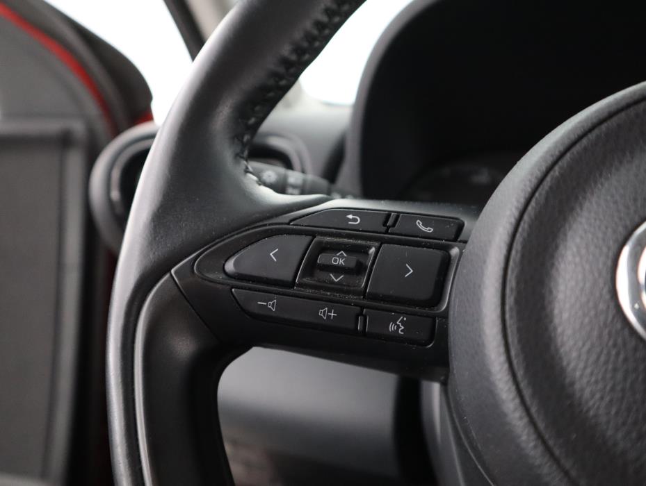 TOYOTA Yaris 2022