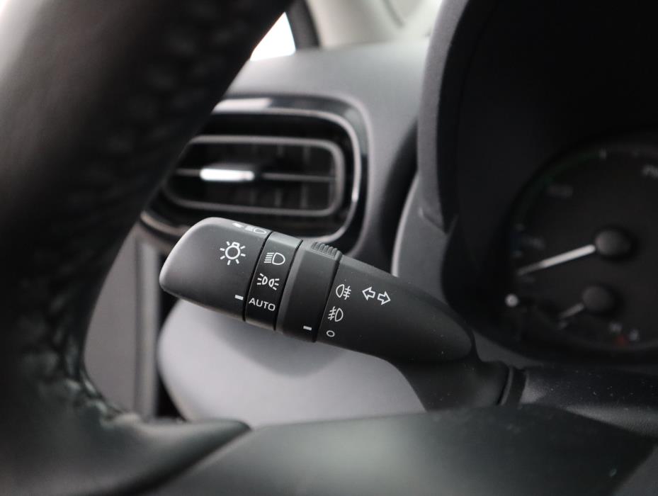 TOYOTA Yaris 2022