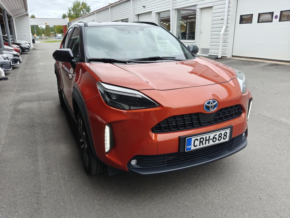 TOYOTA Yaris Cross 2023