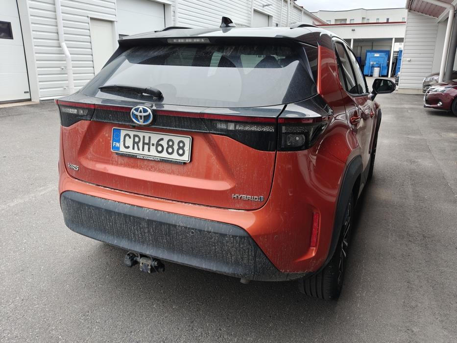 TOYOTA Yaris Cross 2023