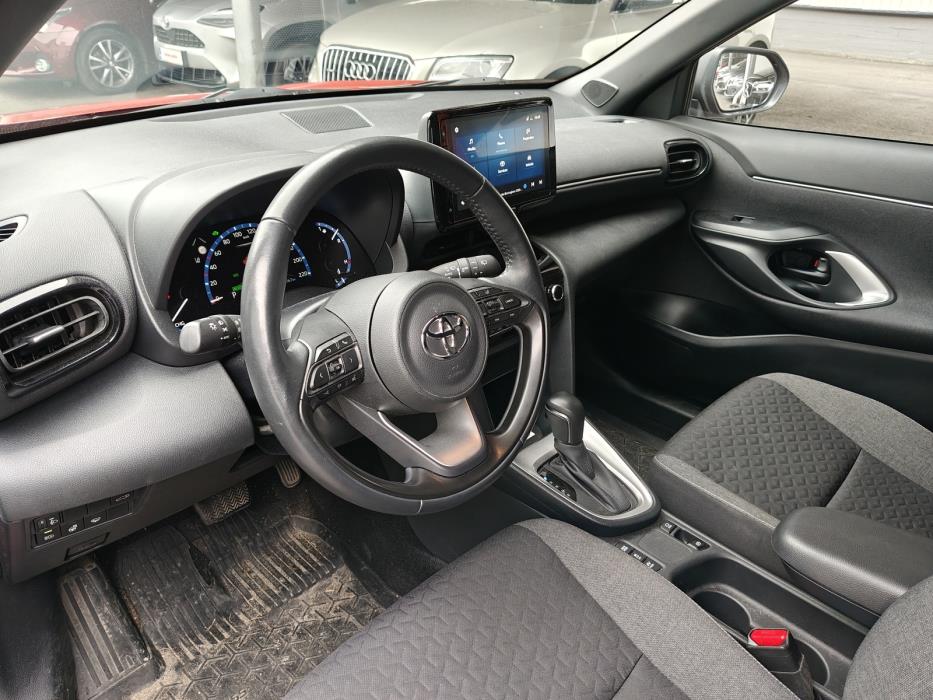 TOYOTA Yaris Cross 2023