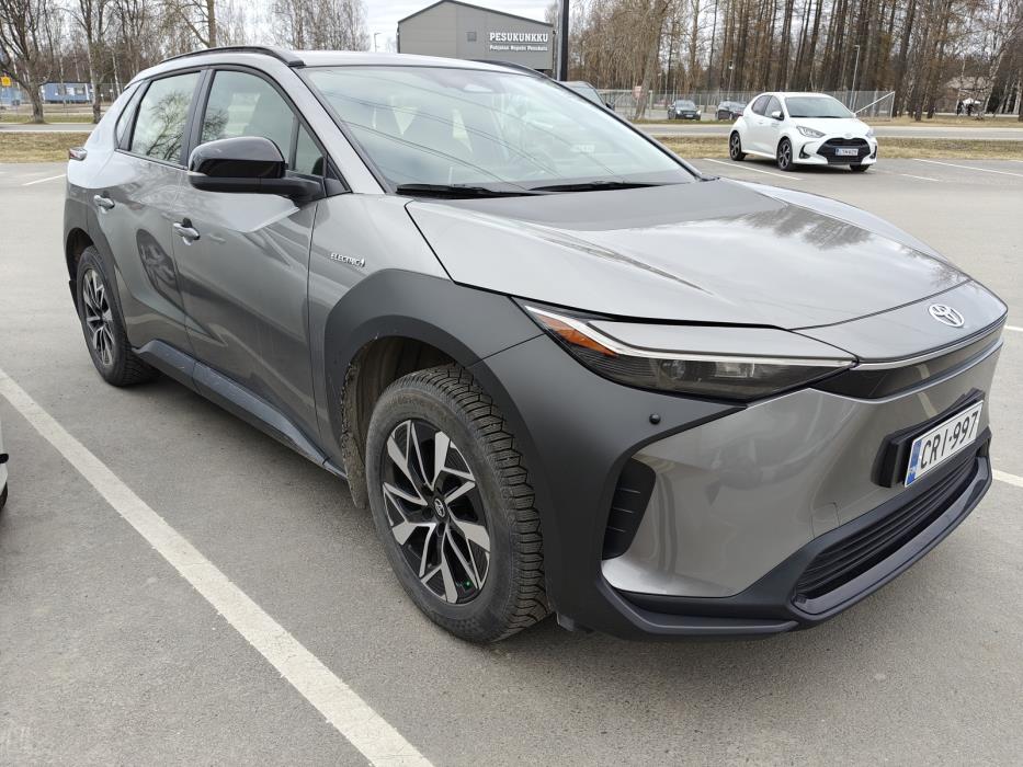 TOYOTA bZ4X 2023