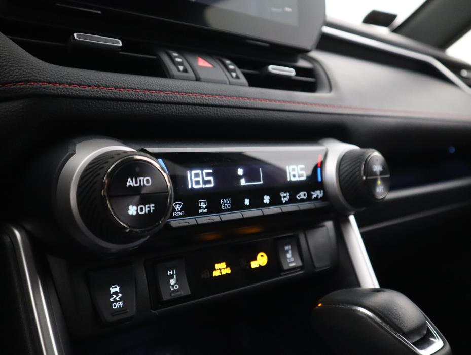 Toyota RAV4 Plug-in 2024