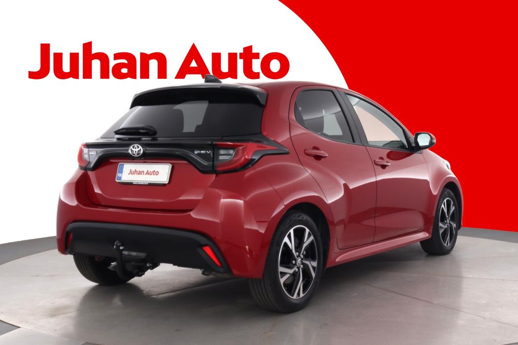 TOYOTA Yaris 2025