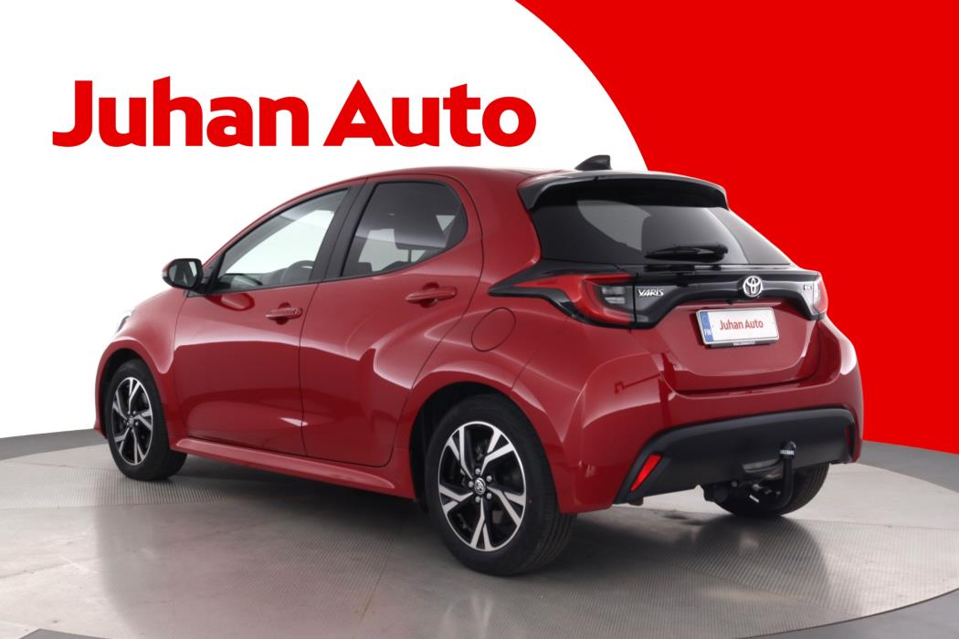 TOYOTA Yaris 2025