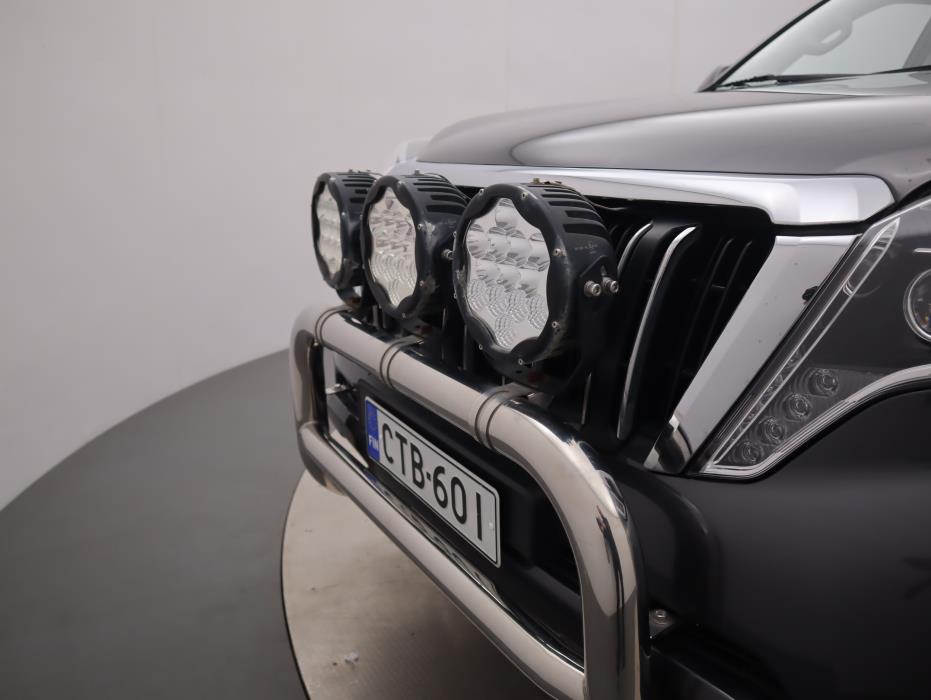 TOYOTA Land Cruiser 2015