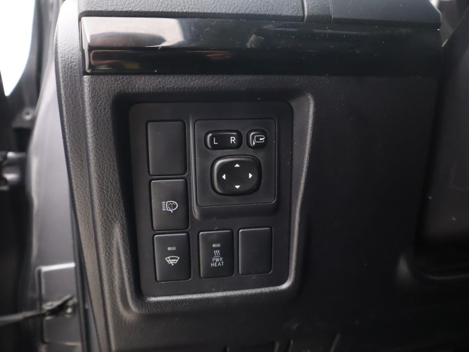 TOYOTA Land Cruiser 2015