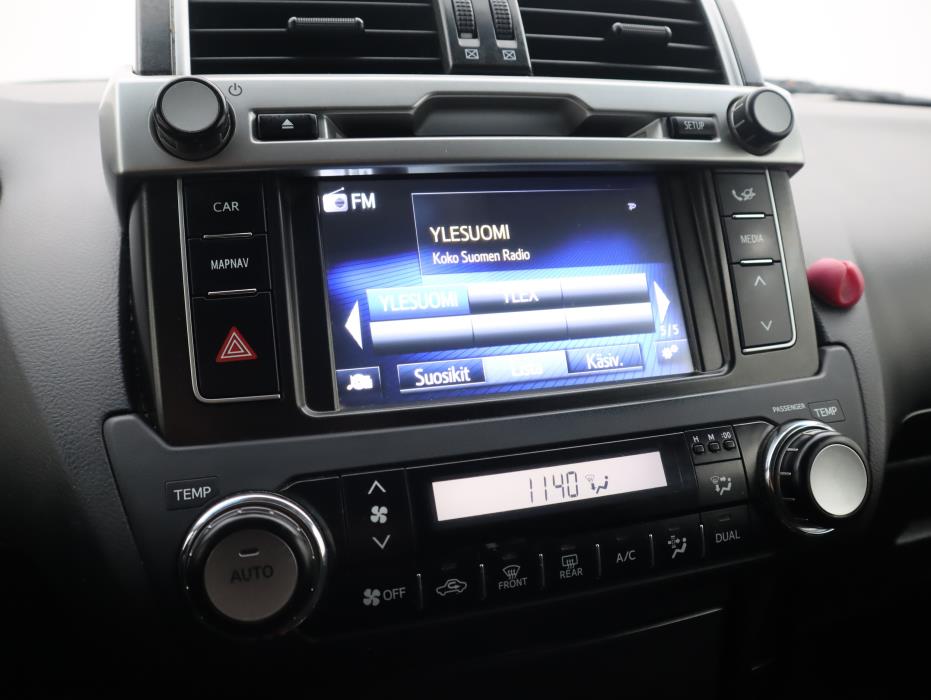 TOYOTA Land Cruiser 2015