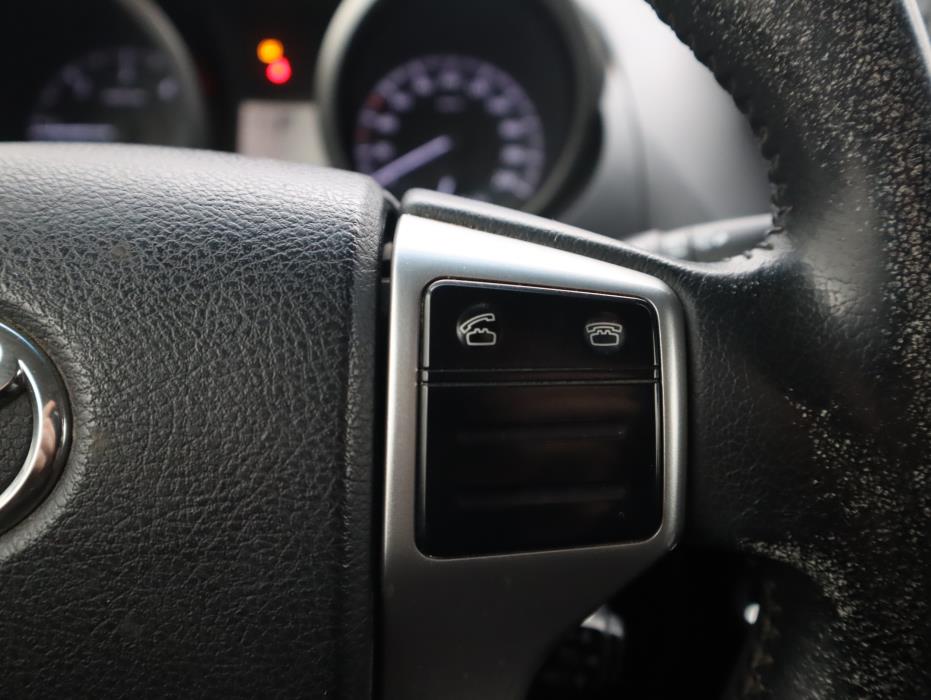 TOYOTA Land Cruiser 2015