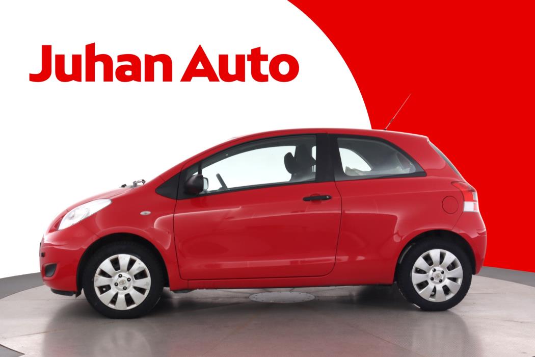 TOYOTA Yaris 2010