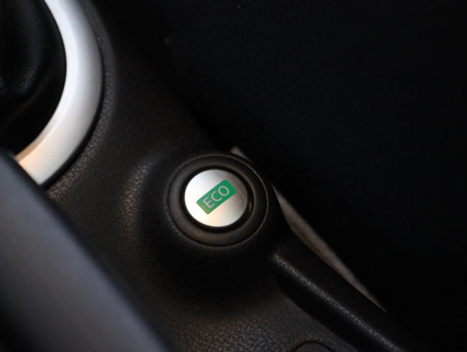 NISSAN NOTE 2015
