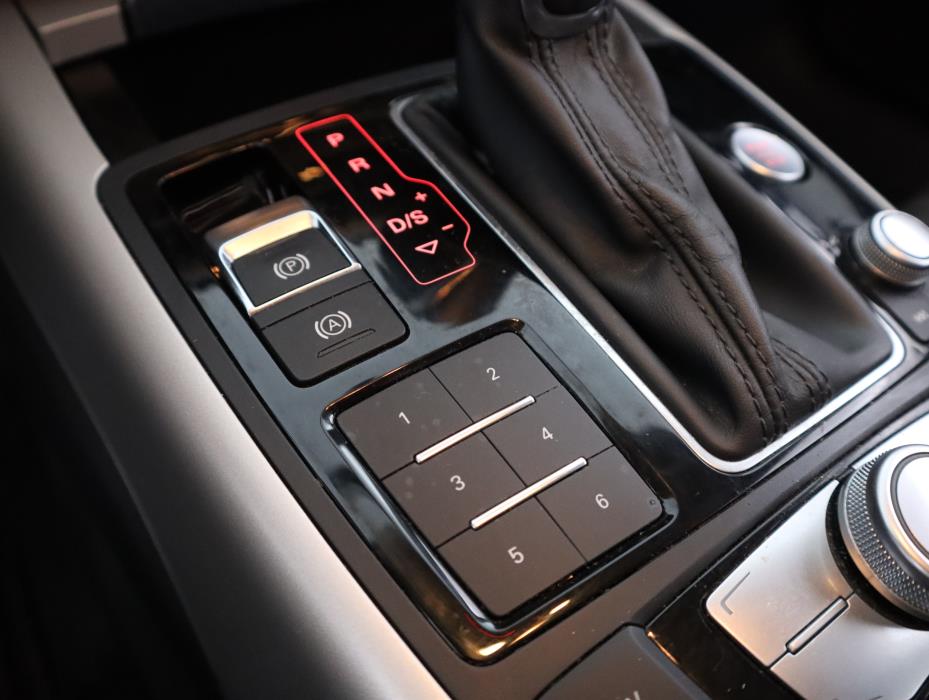 AUDI A6 2016