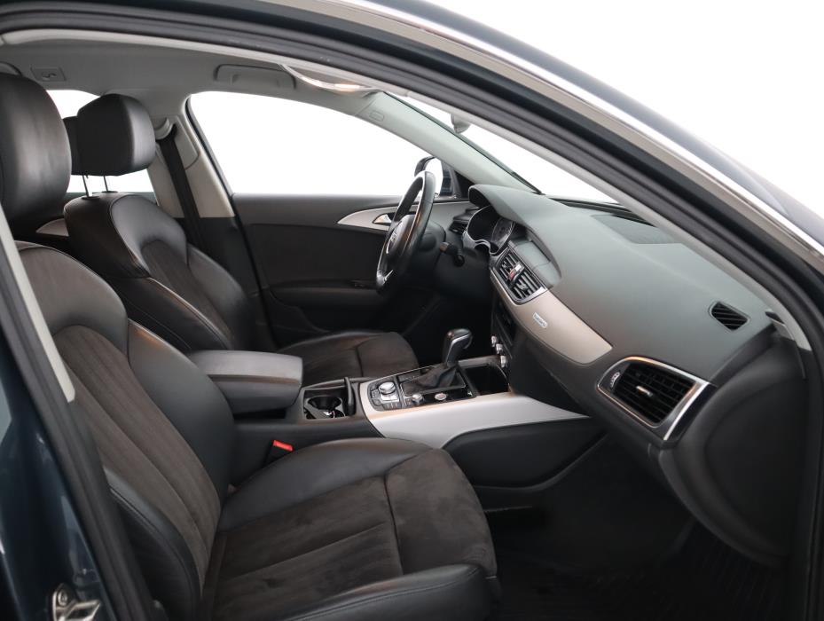AUDI A6 2016