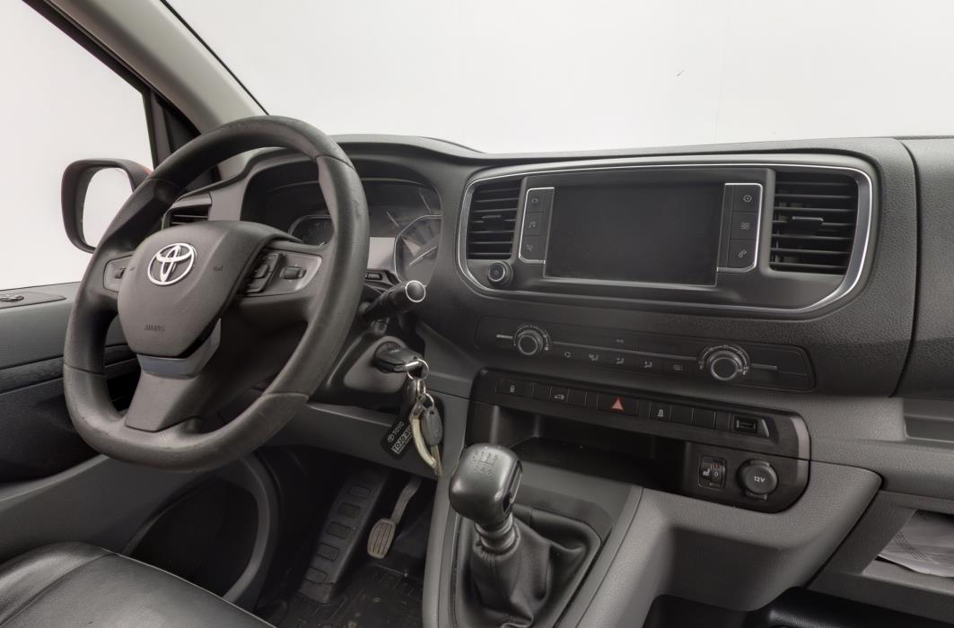 TOYOTA PROACE 2017
