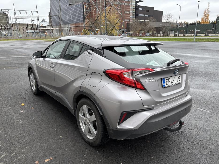 TOYOTA C-HR 2018