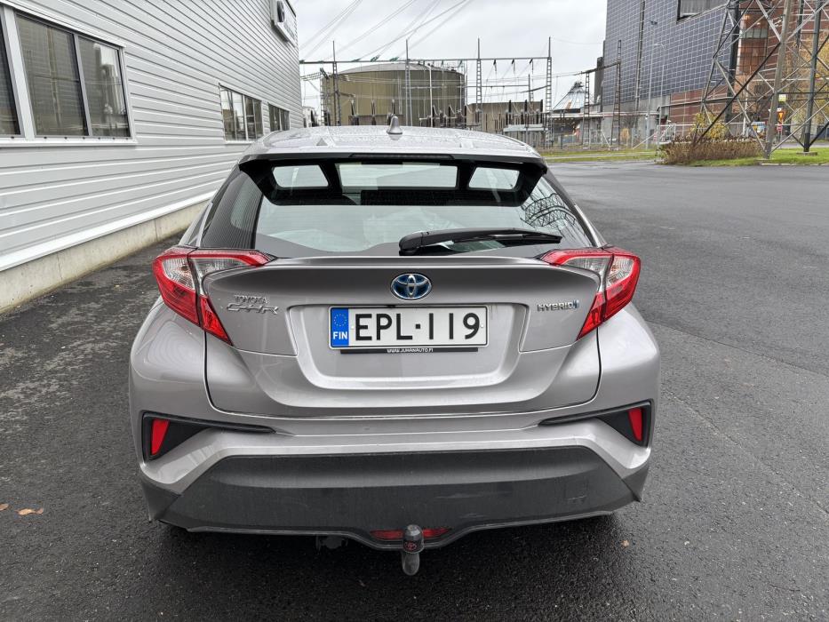 TOYOTA C-HR 2018