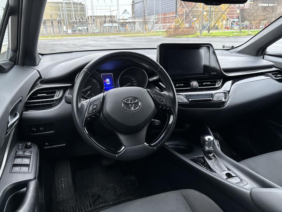 TOYOTA C-HR 2018