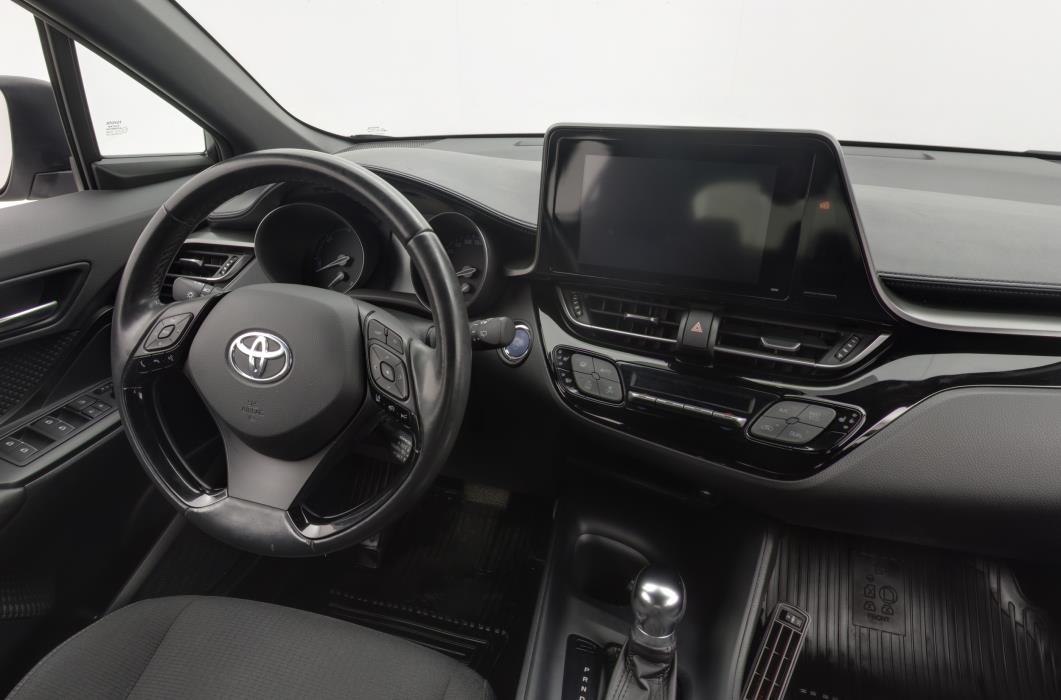 TOYOTA C-HR 2018