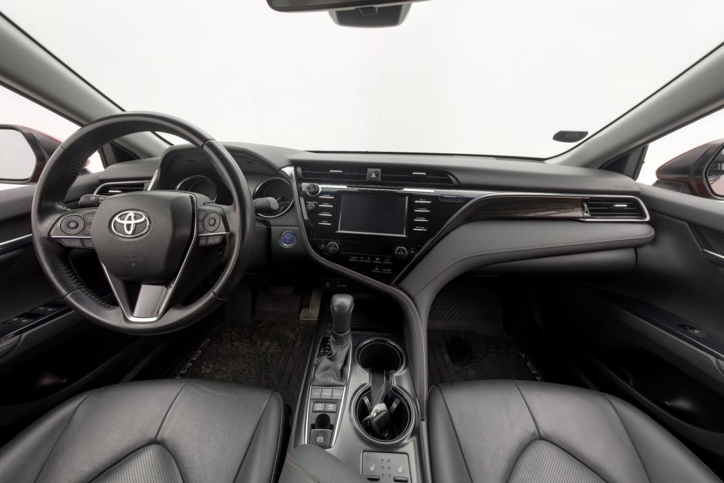 TOYOTA CAMRY 2019