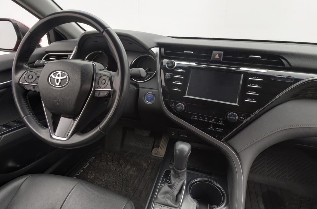 TOYOTA CAMRY 2019