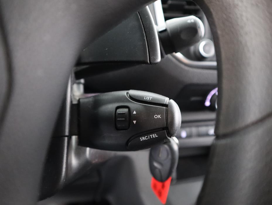 PEUGEOT EXPERT 2021