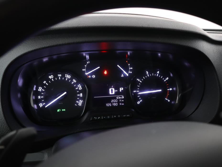 PEUGEOT EXPERT 2021