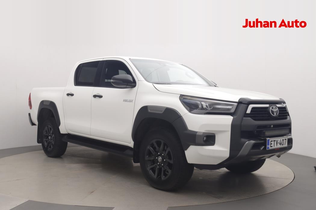 TOYOTA Hilux 2023