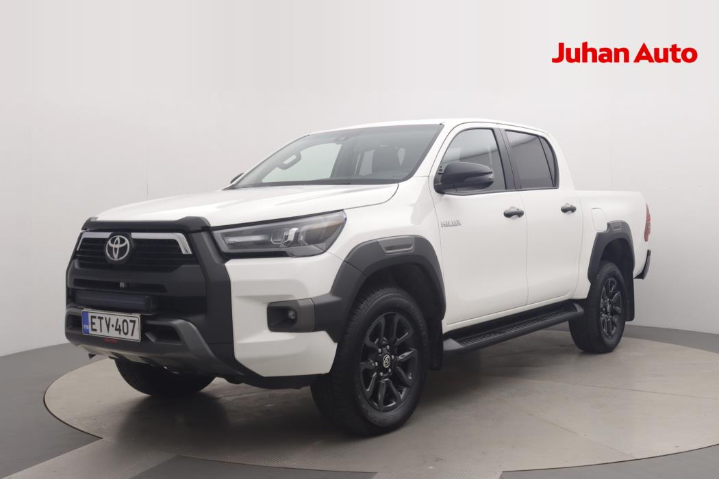 TOYOTA Hilux 2023