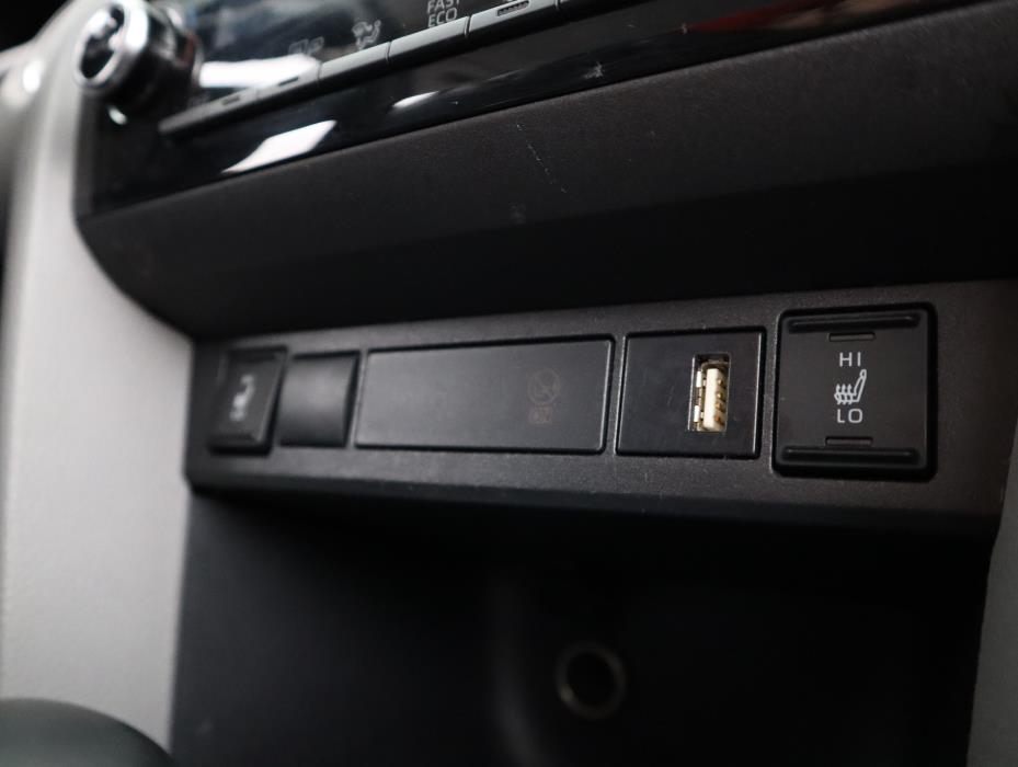 TOYOTA Yaris Cross 2022