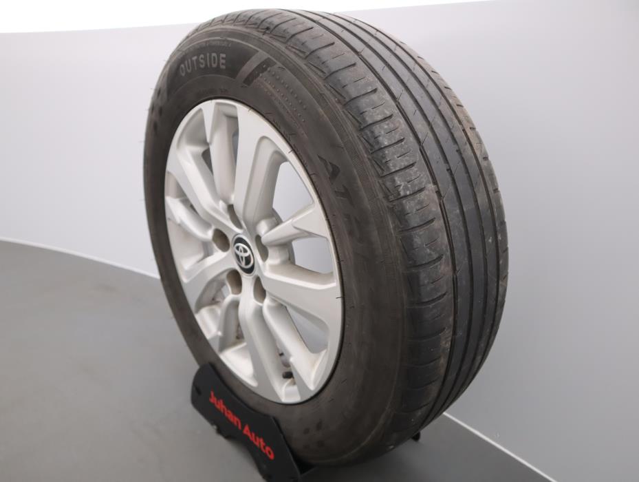 TOYOTA Yaris Cross 2022