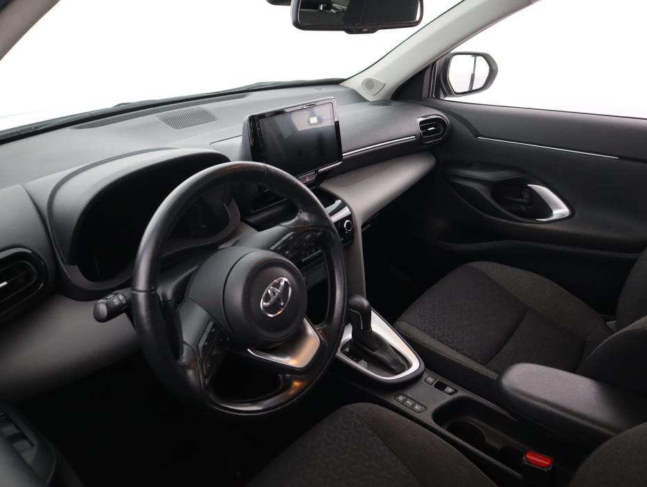 TOYOTA Yaris Cross 2022