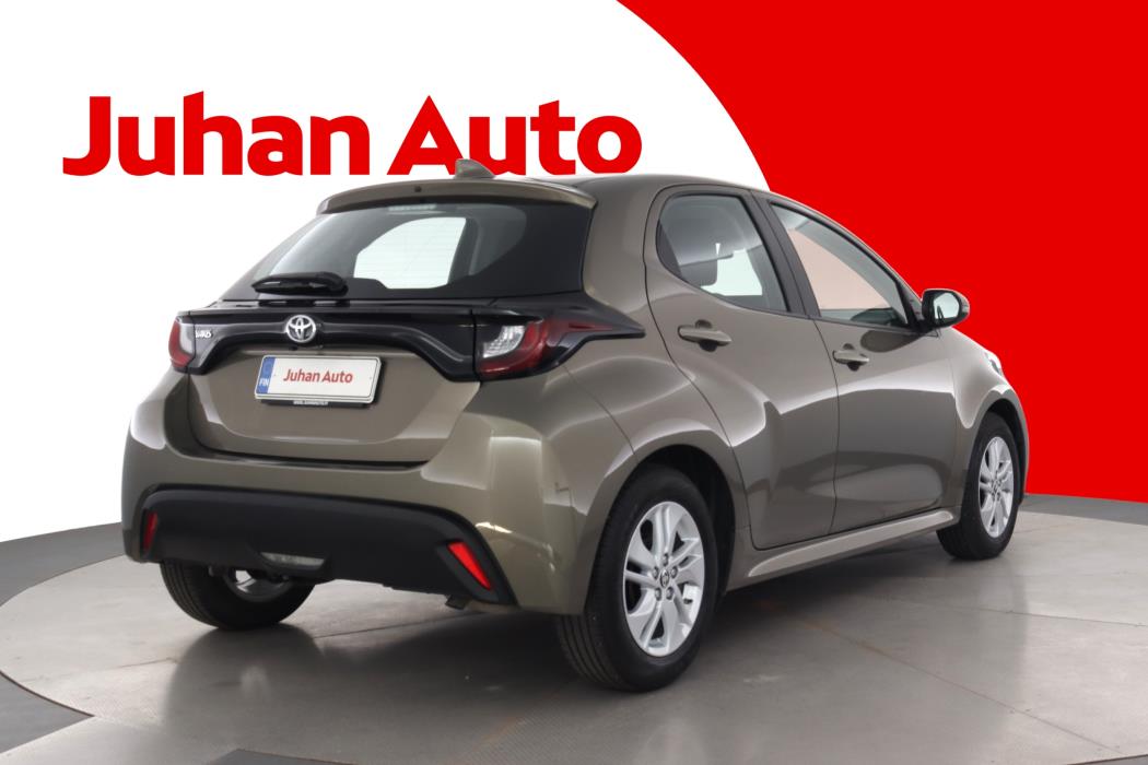 TOYOTA Yaris 2023
