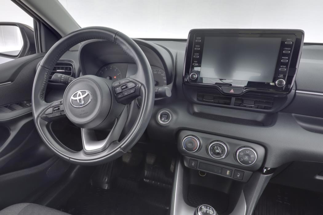 TOYOTA Yaris 2023