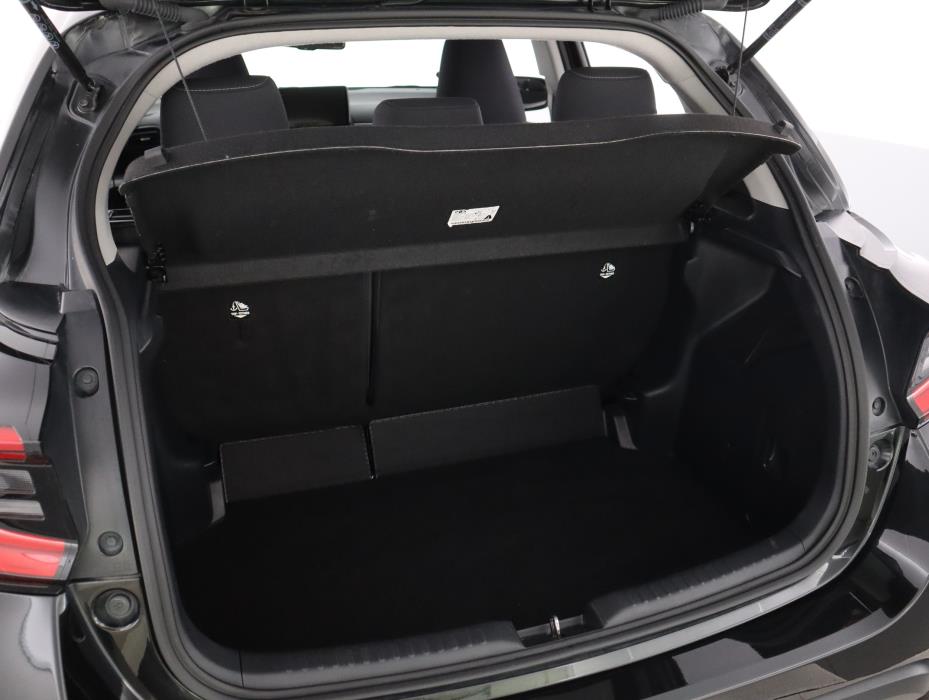 TOYOTA Yaris 2024