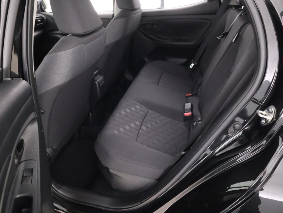 TOYOTA Yaris 2024