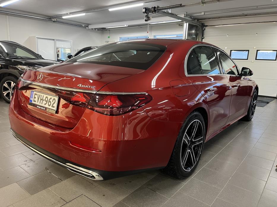 Mercedes-Benz E 2024