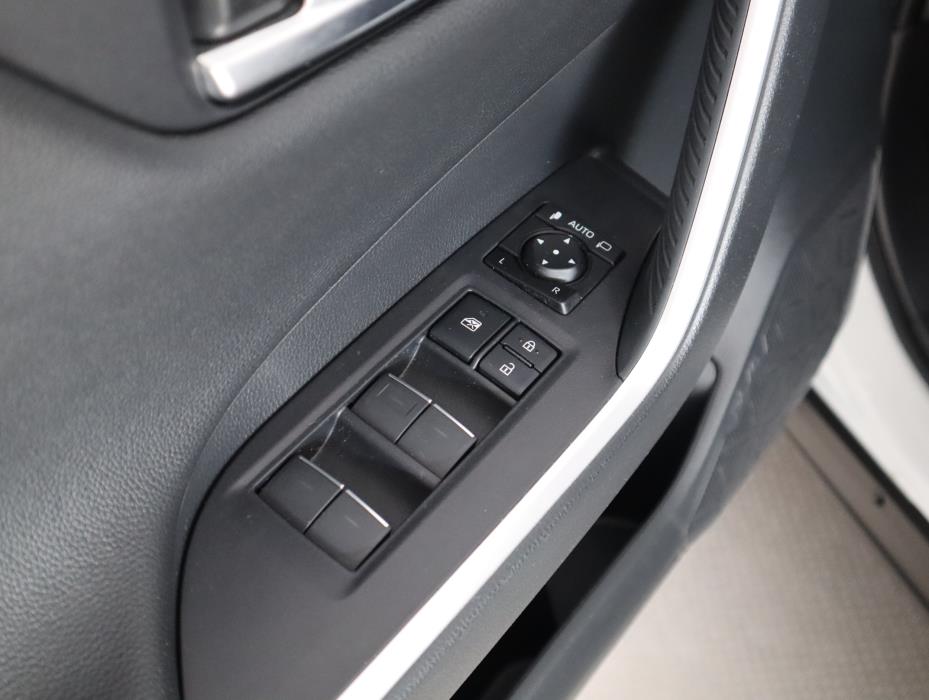 TOYOTA RAV4 Plug-in 2025