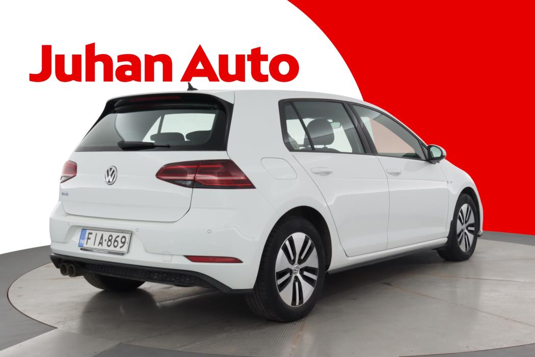 VOLKSWAGEN GOLF 2020