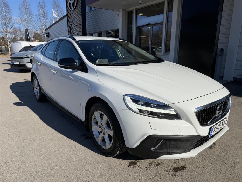 VOLVO V40 Cross Country 2019