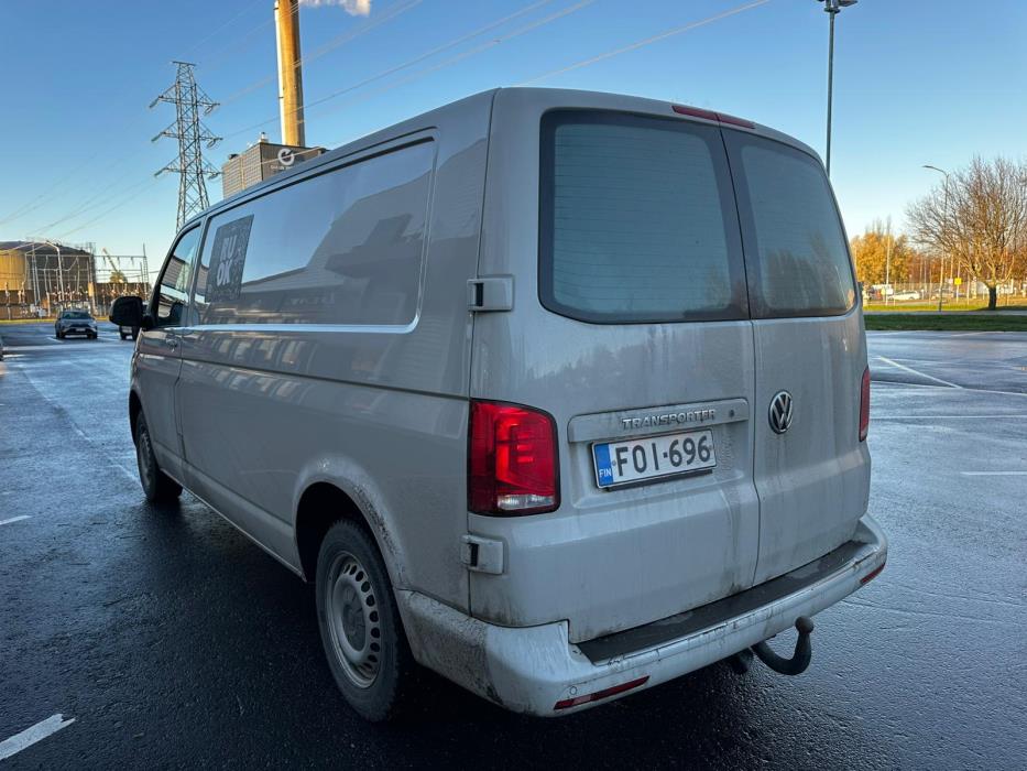 VOLKSWAGEN TRANSPORTER 2020