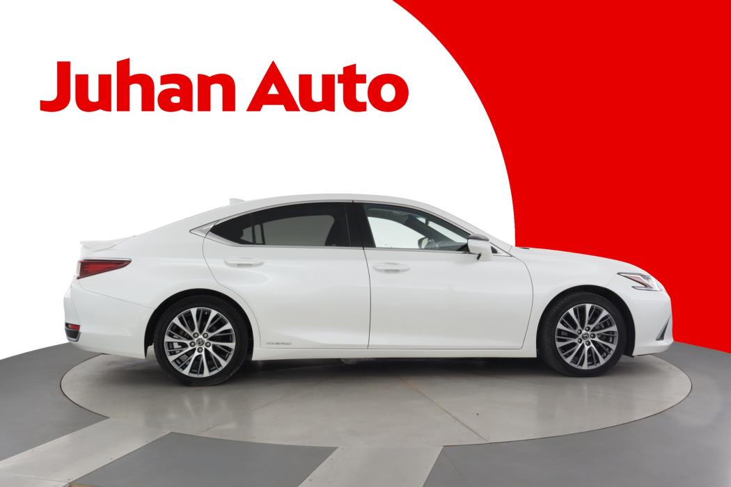 LEXUS ES 2020