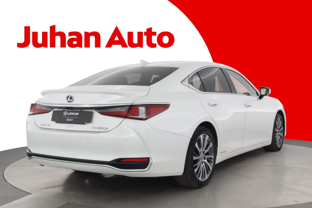 LEXUS ES 2020