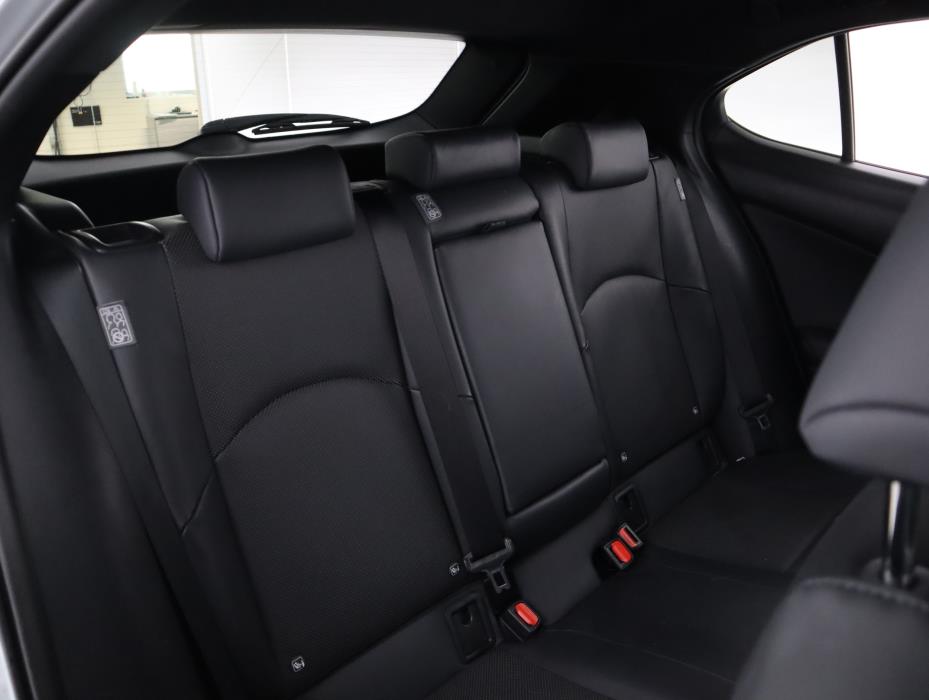 LEXUS UX 2024