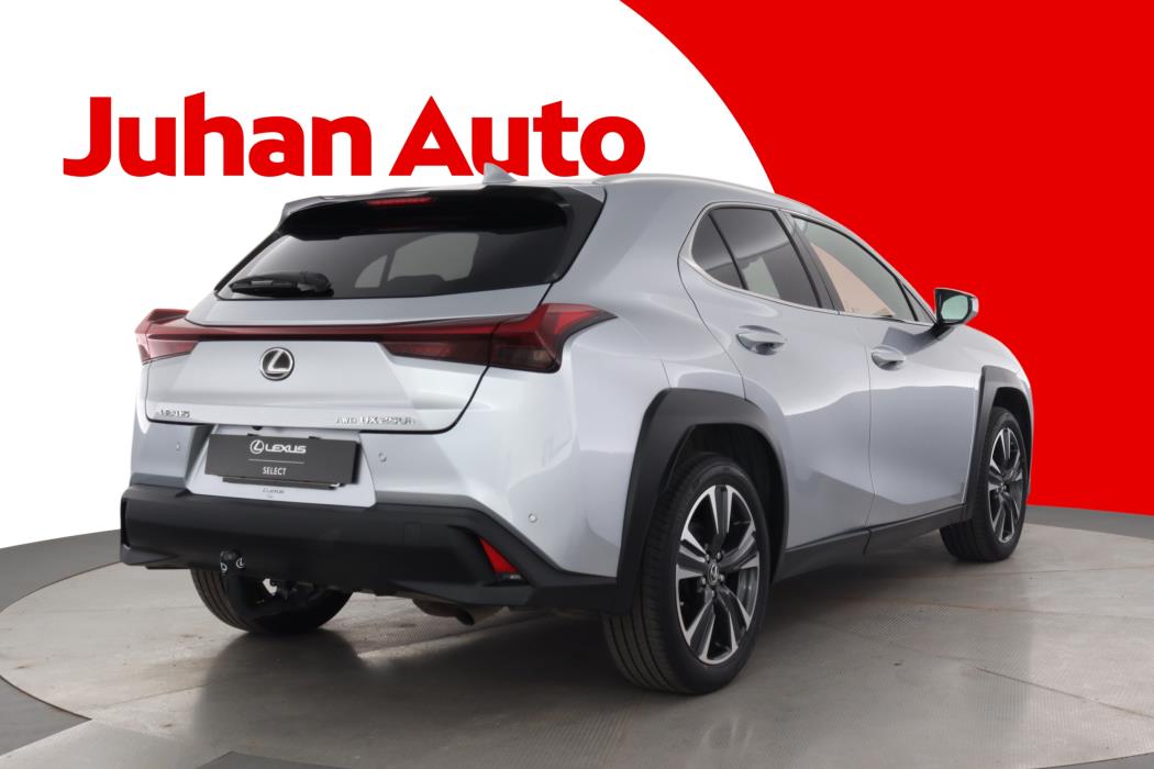 LEXUS UX 2024