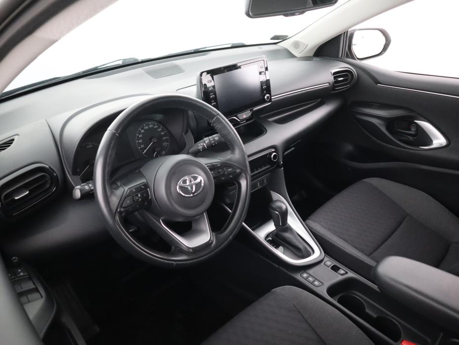 TOYOTA Yaris 2023