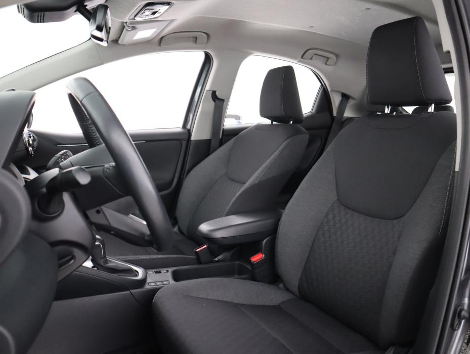 TOYOTA Yaris 2023