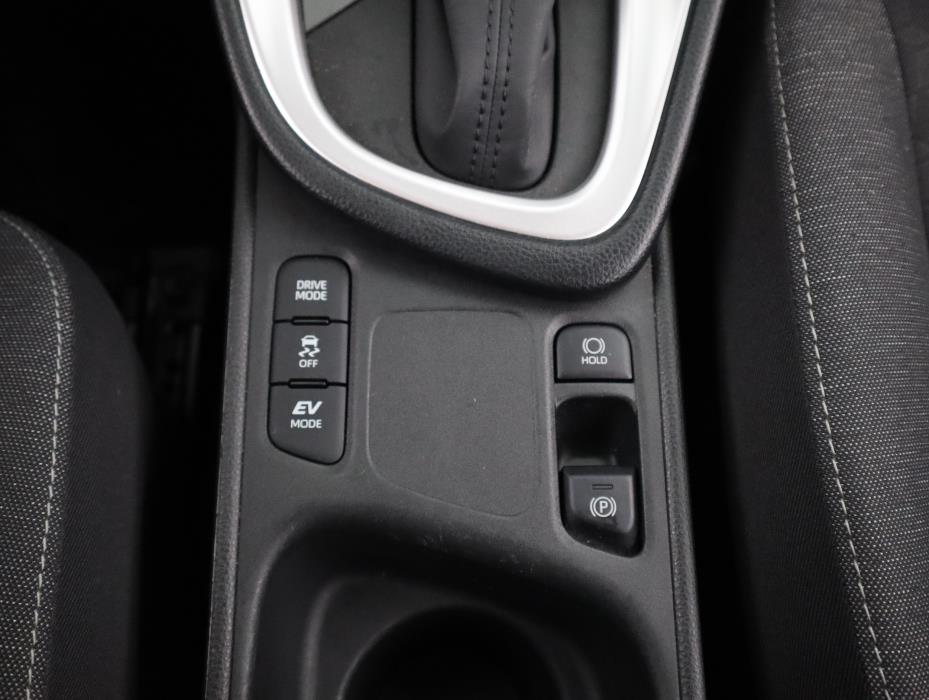 TOYOTA Yaris 2023