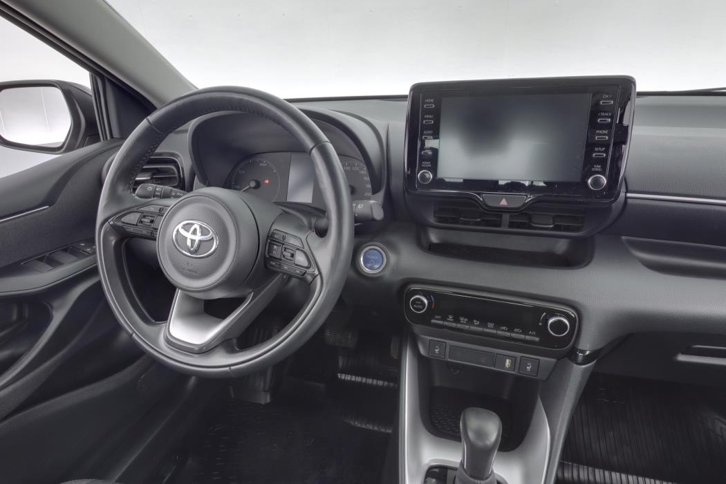 TOYOTA Yaris 2023