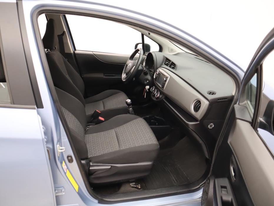 TOYOTA Yaris 2014
